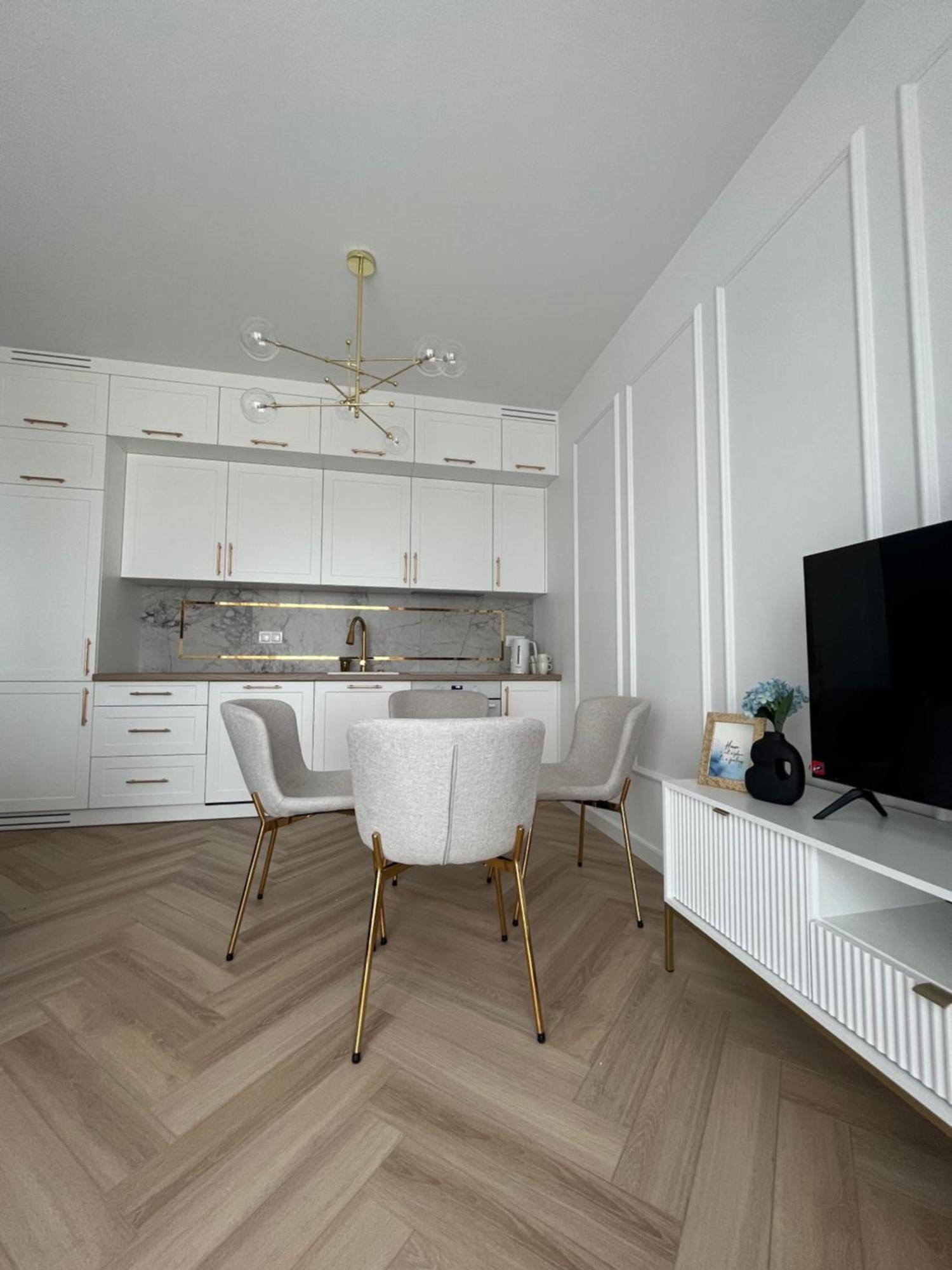 Apartament Vulcano Komfort Nowy Ursus วอร์ซอ ภายนอก รูปภาพ